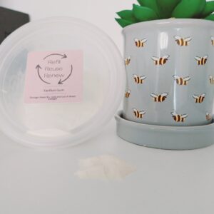 xanthan gum in reusable container