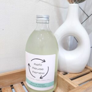 miniml refills coconut shampoo in glass reusable bottle with aluminium lid
